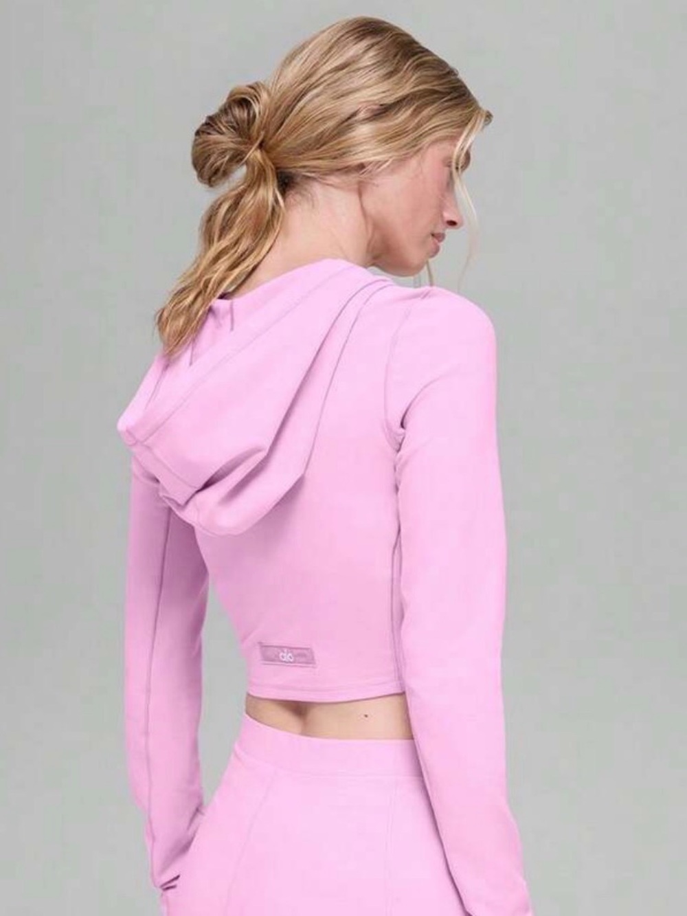 Alo Sway Cropped Pink Hoodie Long-Sleeve